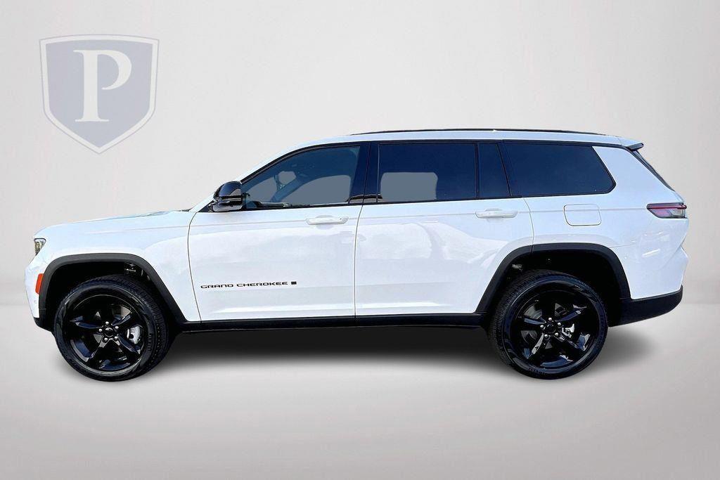 new 2024 Jeep Grand Cherokee L car, priced at $50,585