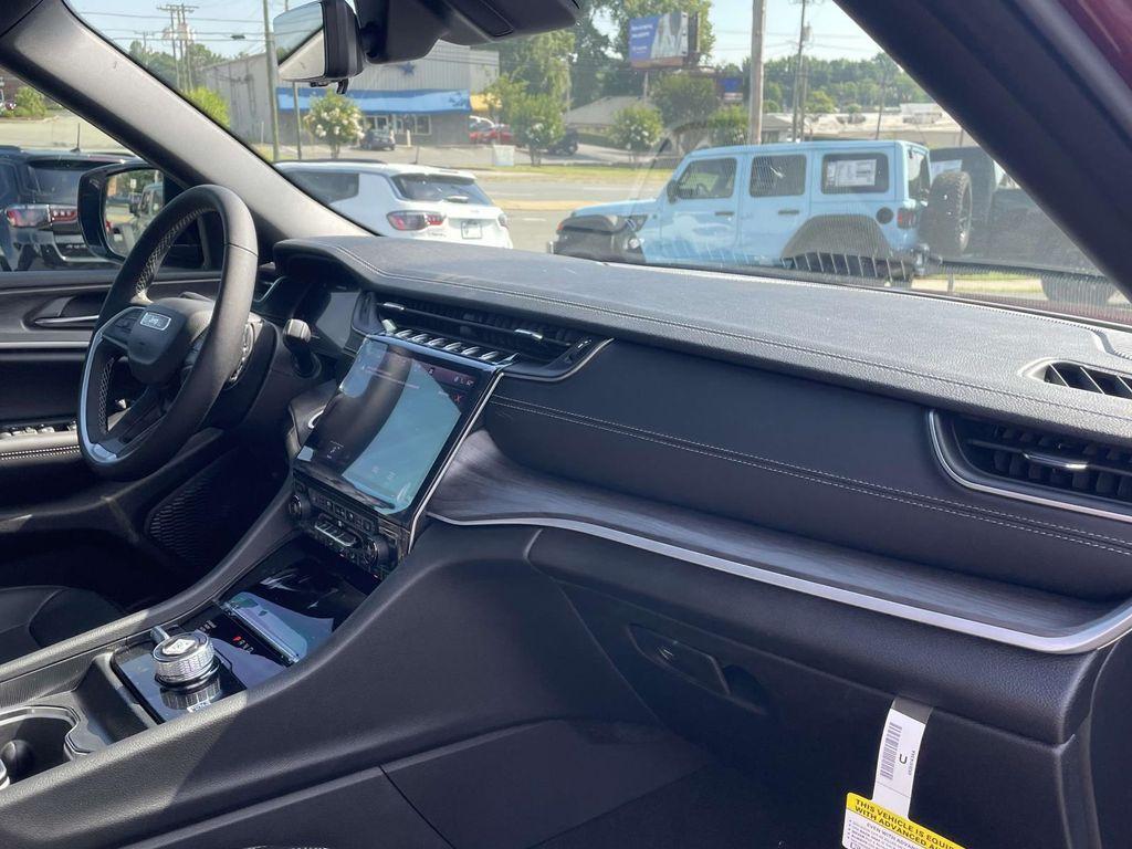 new 2025 Jeep Grand Cherokee L car, priced at $46,495