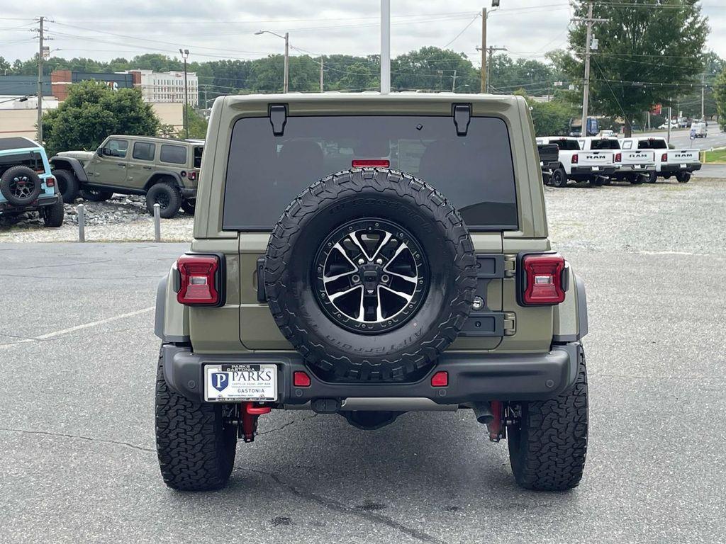 new 2025 Jeep Wrangler car