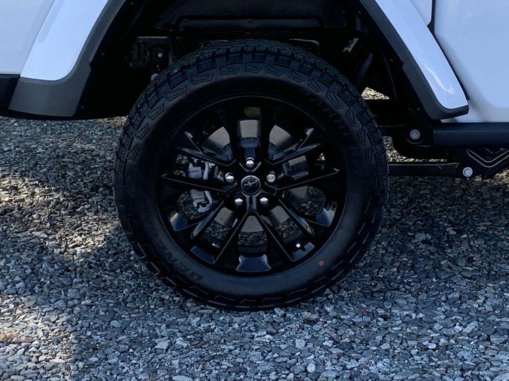 new 2025 Jeep Gladiator car, priced at $40,680