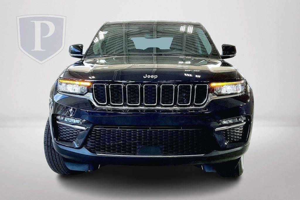 new 2024 Jeep Grand Cherokee car, priced at $39,645