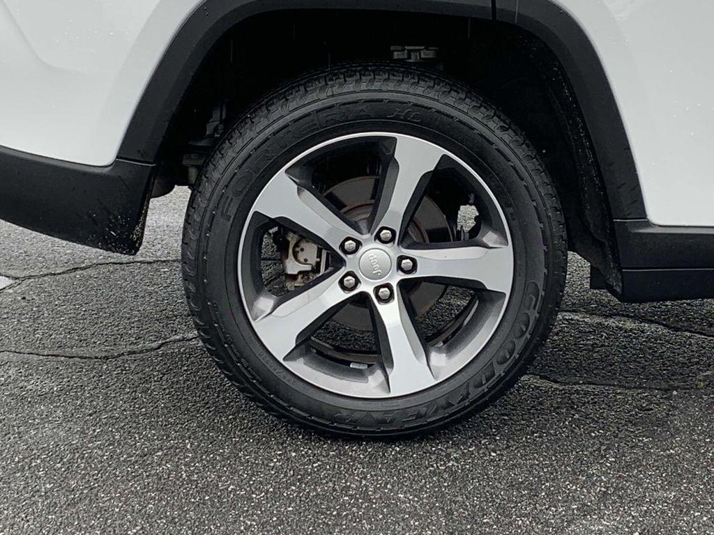 used 2023 Jeep Grand Cherokee car, priced at $28,499