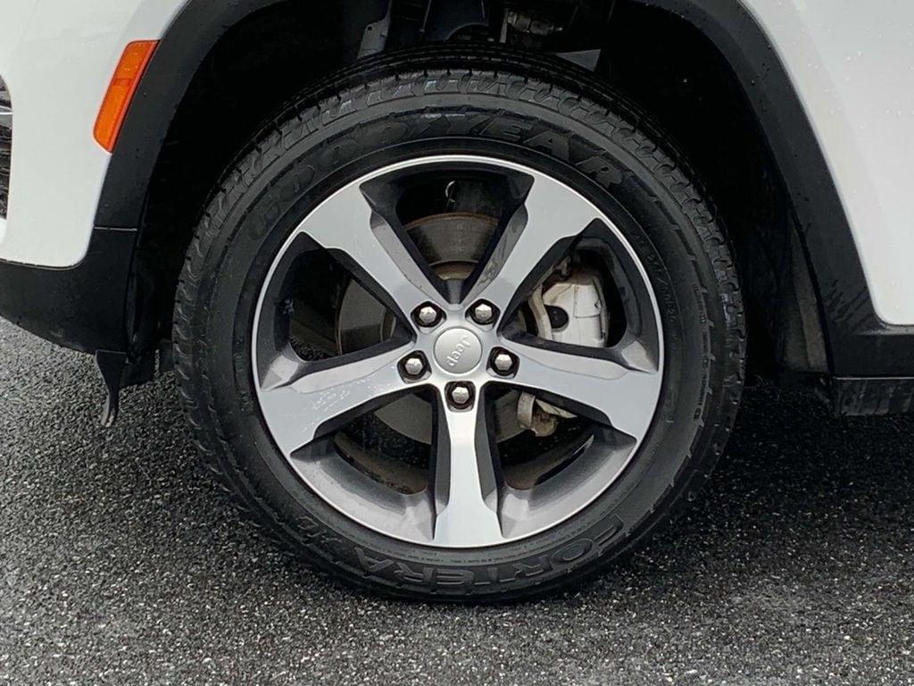 used 2023 Jeep Grand Cherokee car, priced at $28,499