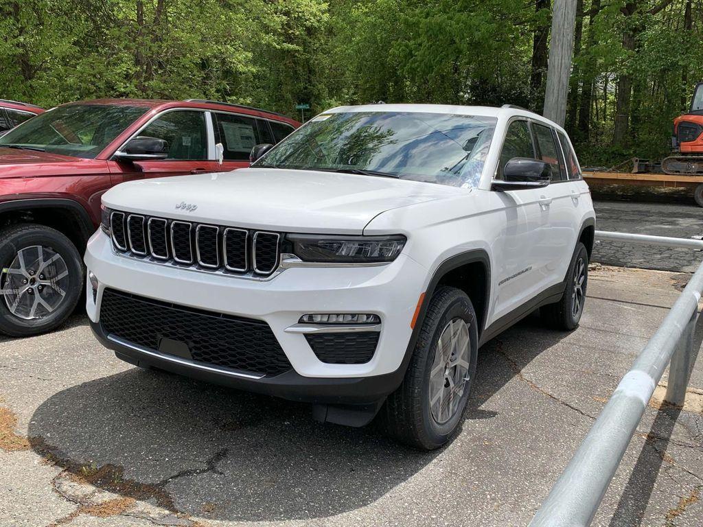 new 2025 Jeep Grand Cherokee car, priced at $42,665