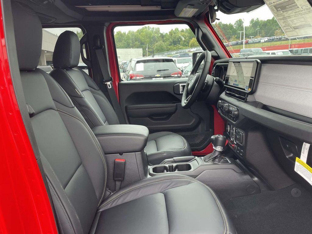 new 2025 Jeep Wrangler car, priced at $53,410