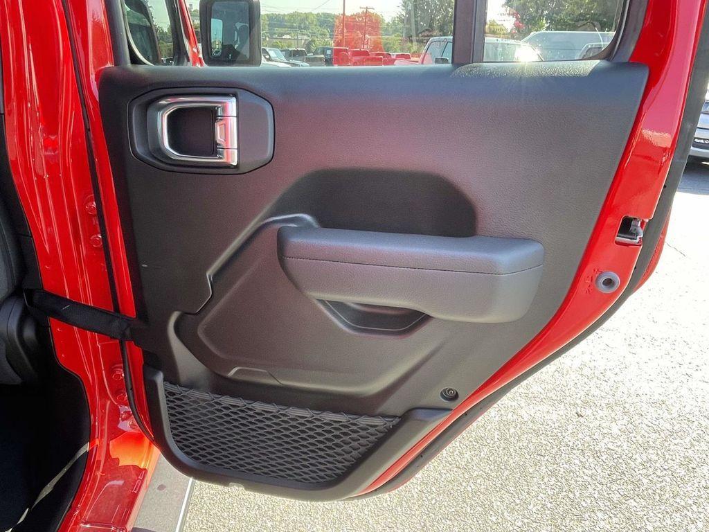 new 2025 Jeep Wrangler car, priced at $55,410