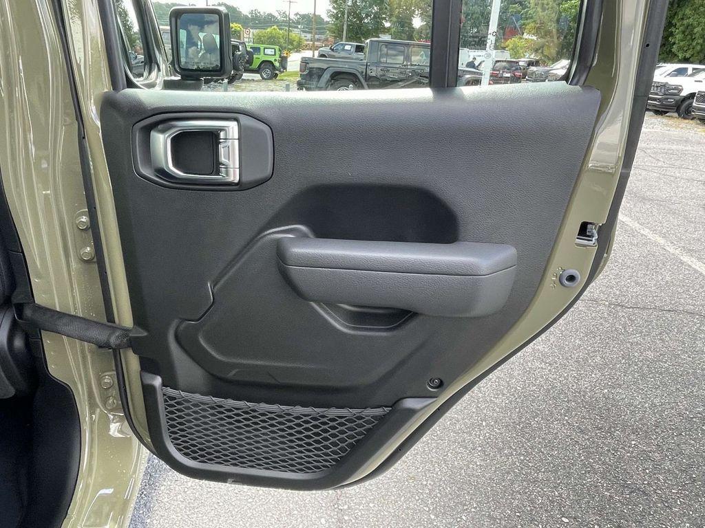 new 2025 Jeep Wrangler car, priced at $37,819