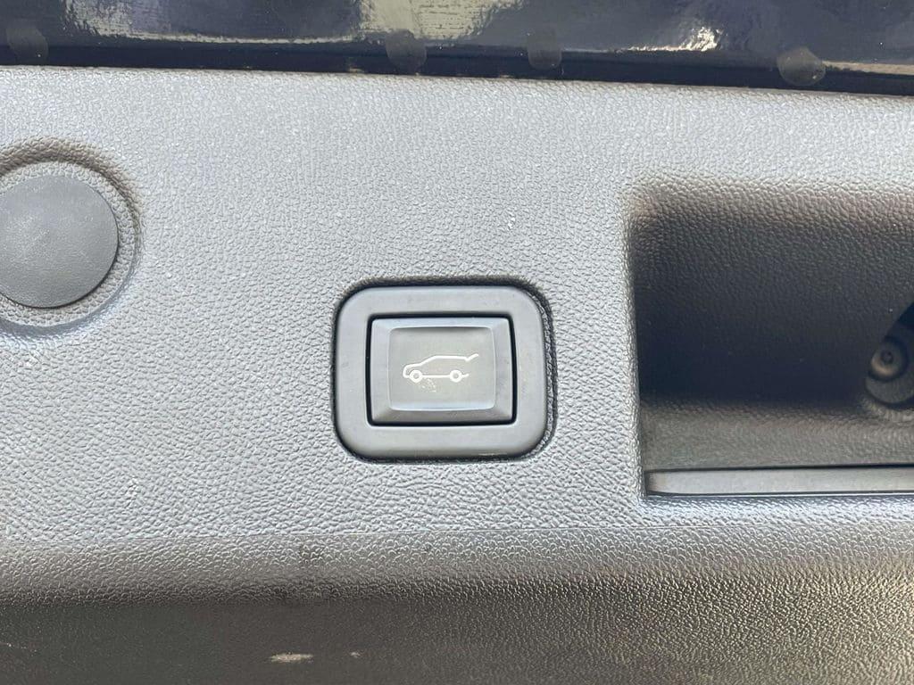 used 2024 Chevrolet Equinox car, priced at $21,000