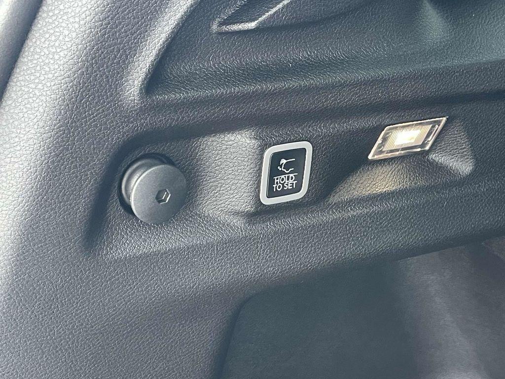 new 2025 Jeep Grand Cherokee L car, priced at $47,495
