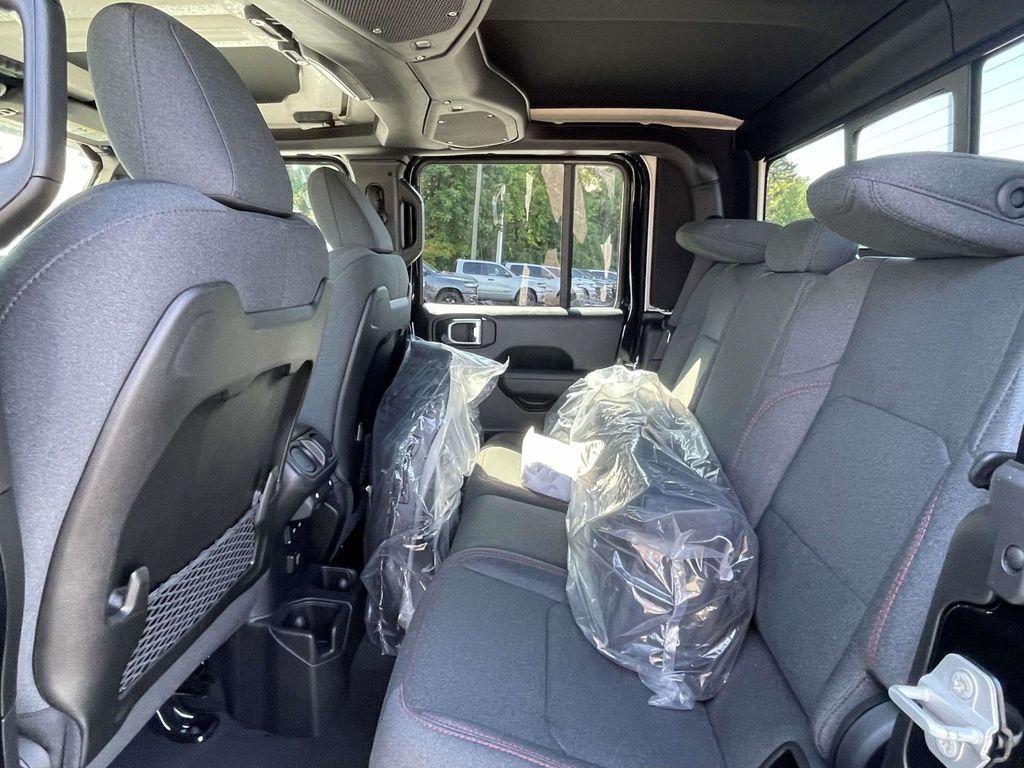 new 2025 Jeep Gladiator car, priced at $50,130