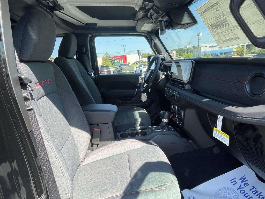 new 2025 Jeep Gladiator car, priced at $50,130