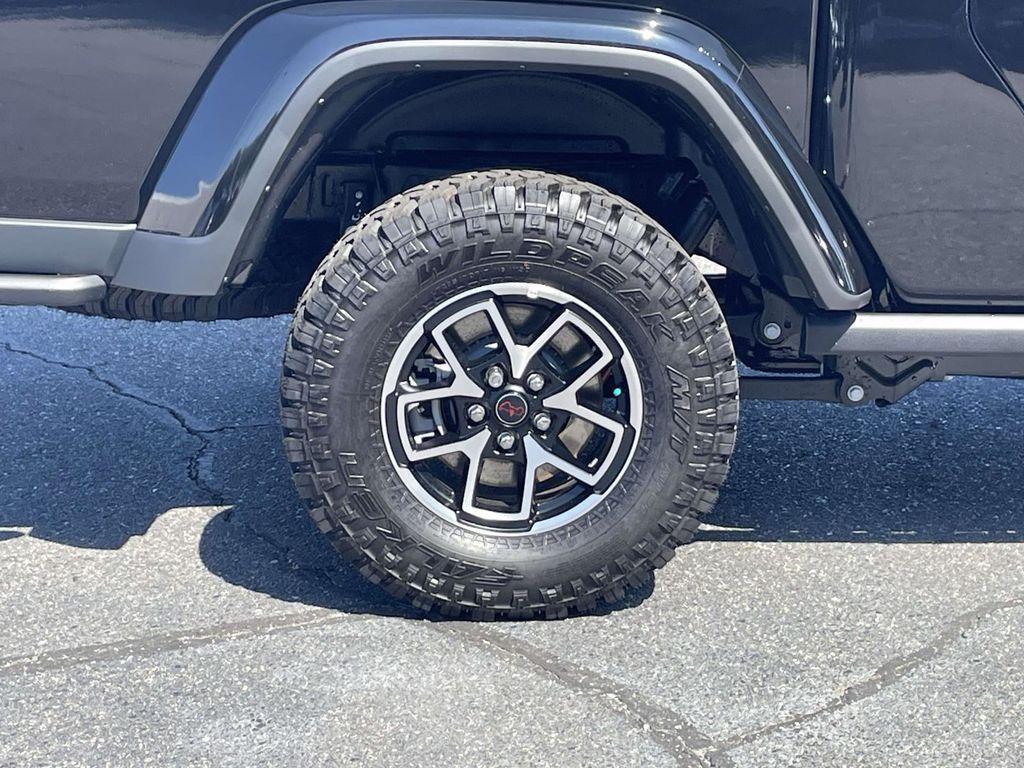 new 2025 Jeep Gladiator car, priced at $50,130