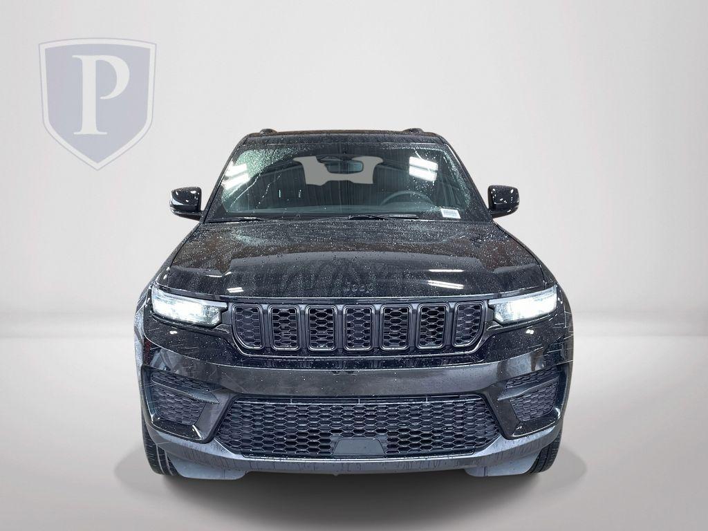 used 2024 Jeep Grand Cherokee car, priced at $30,250