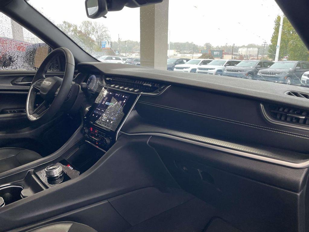 used 2024 Jeep Grand Cherokee car, priced at $30,250