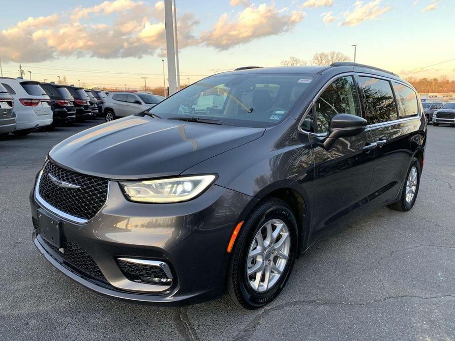 used 2022 Chrysler Pacifica car, priced at $21,289