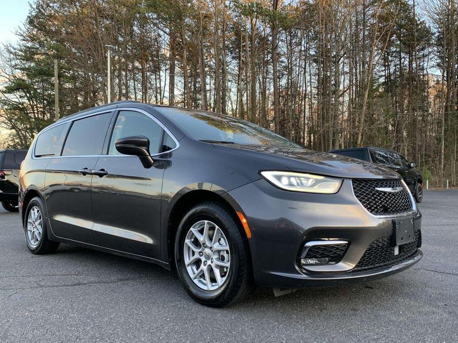 used 2022 Chrysler Pacifica car, priced at $21,289