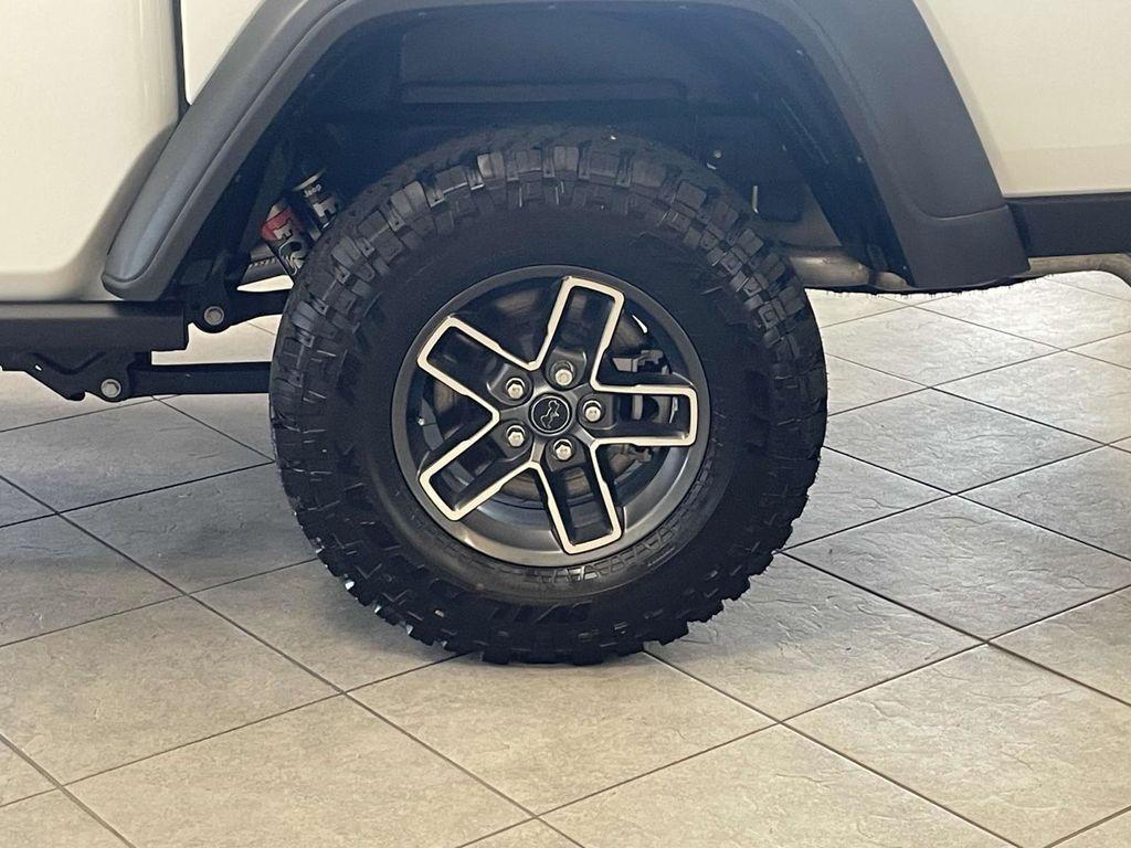 new 2025 Jeep Gladiator car, priced at $42,995