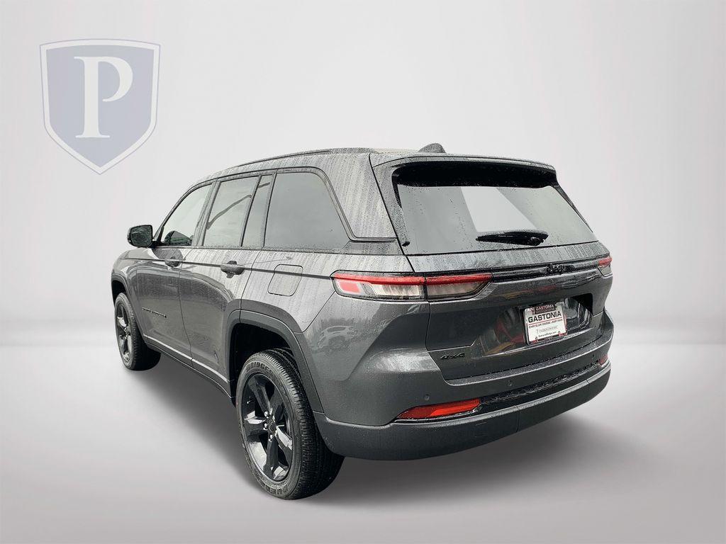 used 2025 Jeep Grand Cherokee car, priced at $41,000