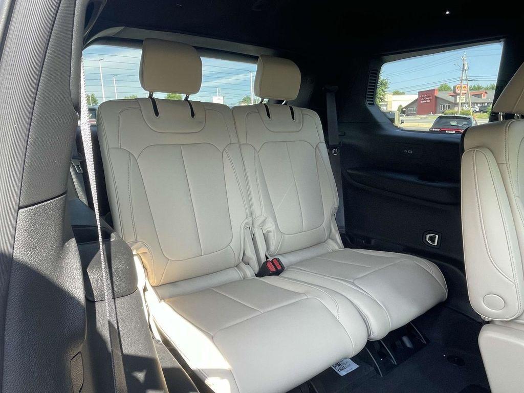 new 2025 Jeep Grand Cherokee L car, priced at $38,995