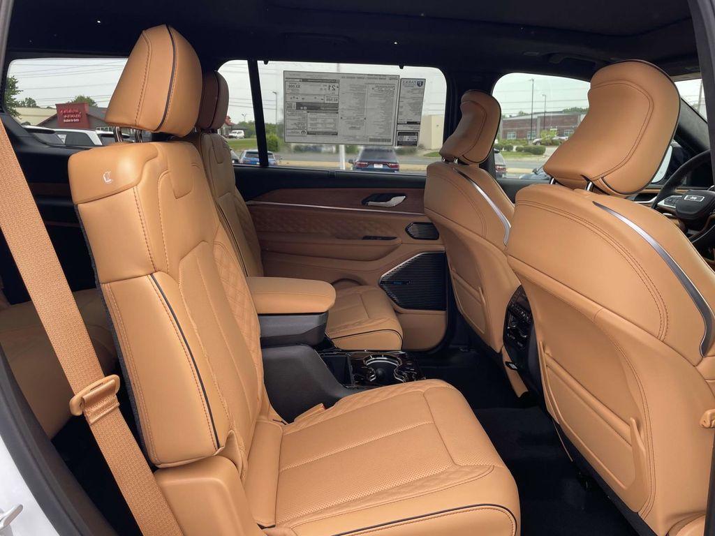 new 2025 Jeep Grand Cherokee L car, priced at $68,830