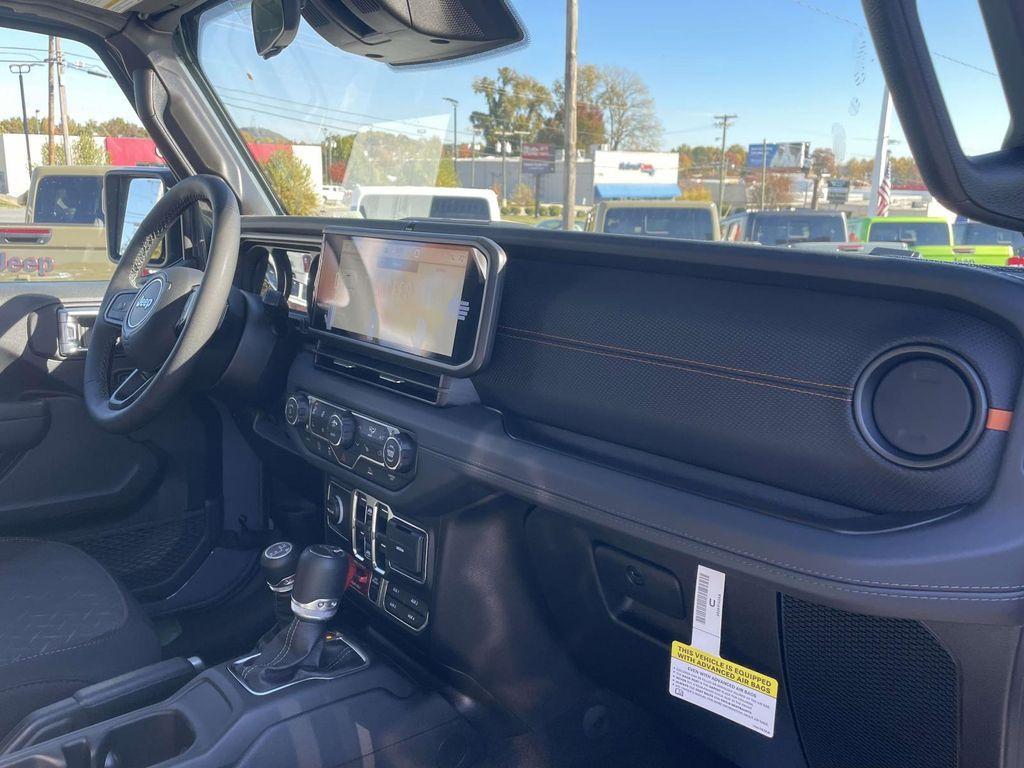 new 2026 Jeep Gladiator car, priced at $54,400