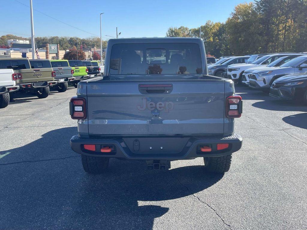 new 2026 Jeep Gladiator car, priced at $54,400