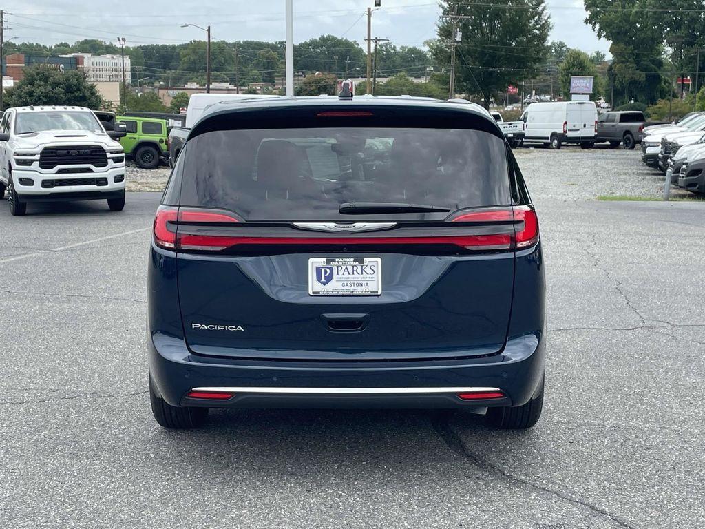 new 2025 Chrysler Pacifica car, priced at $43,970