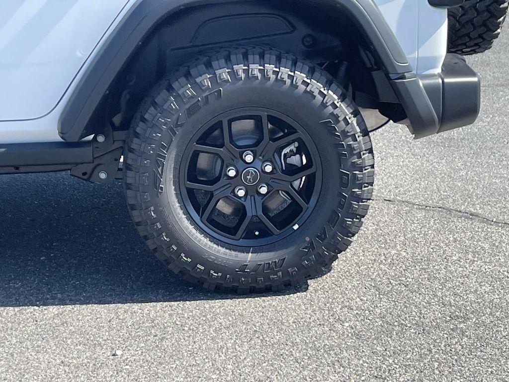 new 2025 Jeep Wrangler car