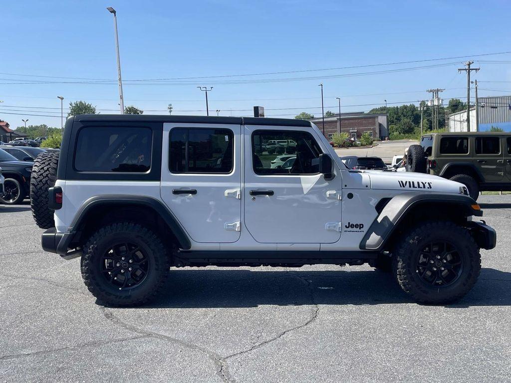 new 2025 Jeep Wrangler car