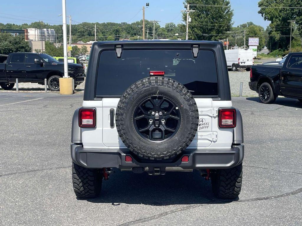 new 2025 Jeep Wrangler car
