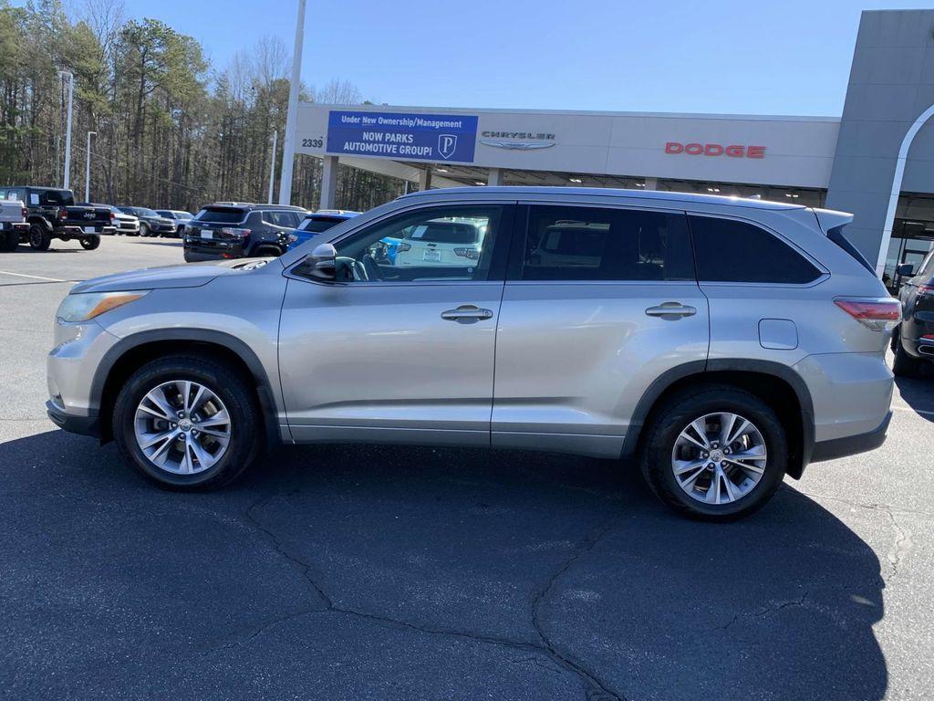 used 2015 Toyota Highlander car, priced at $19,601