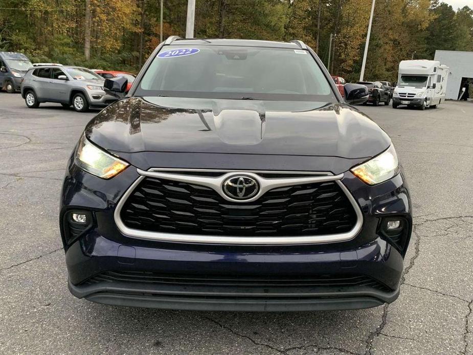 used 2022 Toyota Highlander car, priced at $32,483