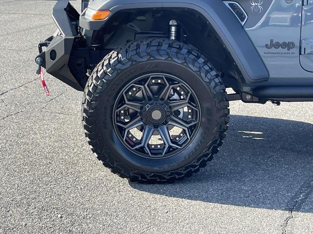 new 2025 Jeep Wrangler car, priced at $72,708