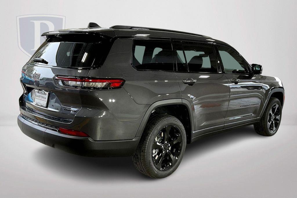 new 2024 Jeep Grand Cherokee L car, priced at $51,180