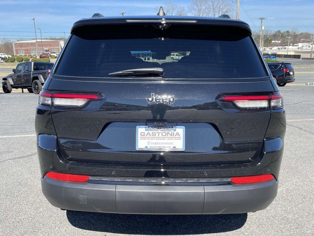 new 2025 Jeep Grand Cherokee L car, priced at $51,305