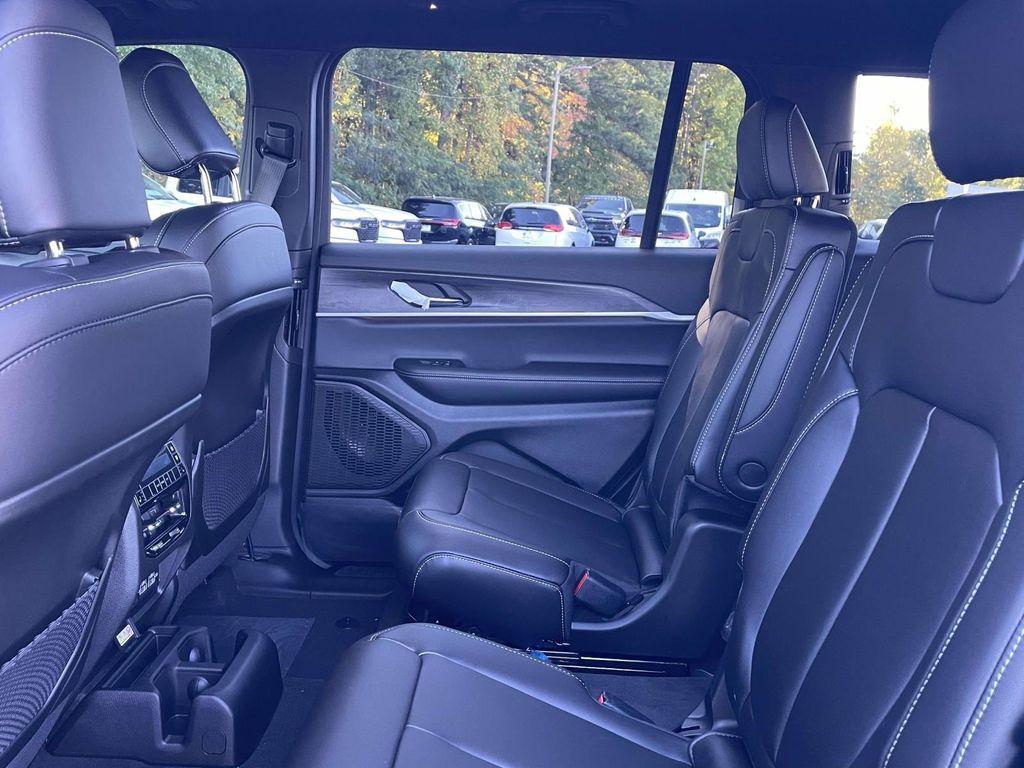 new 2025 Jeep Grand Cherokee L car, priced at $40,780