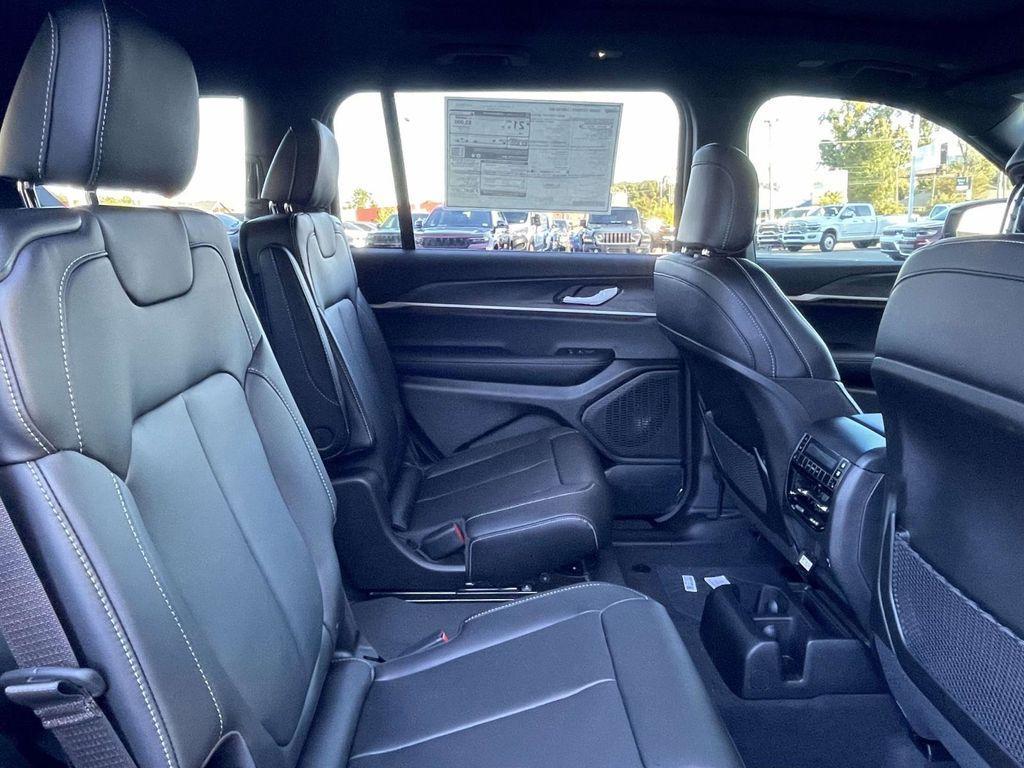 new 2025 Jeep Grand Cherokee L car, priced at $40,780