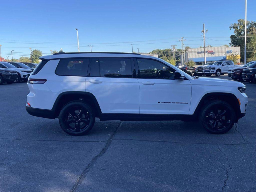 new 2025 Jeep Grand Cherokee L car, priced at $40,780