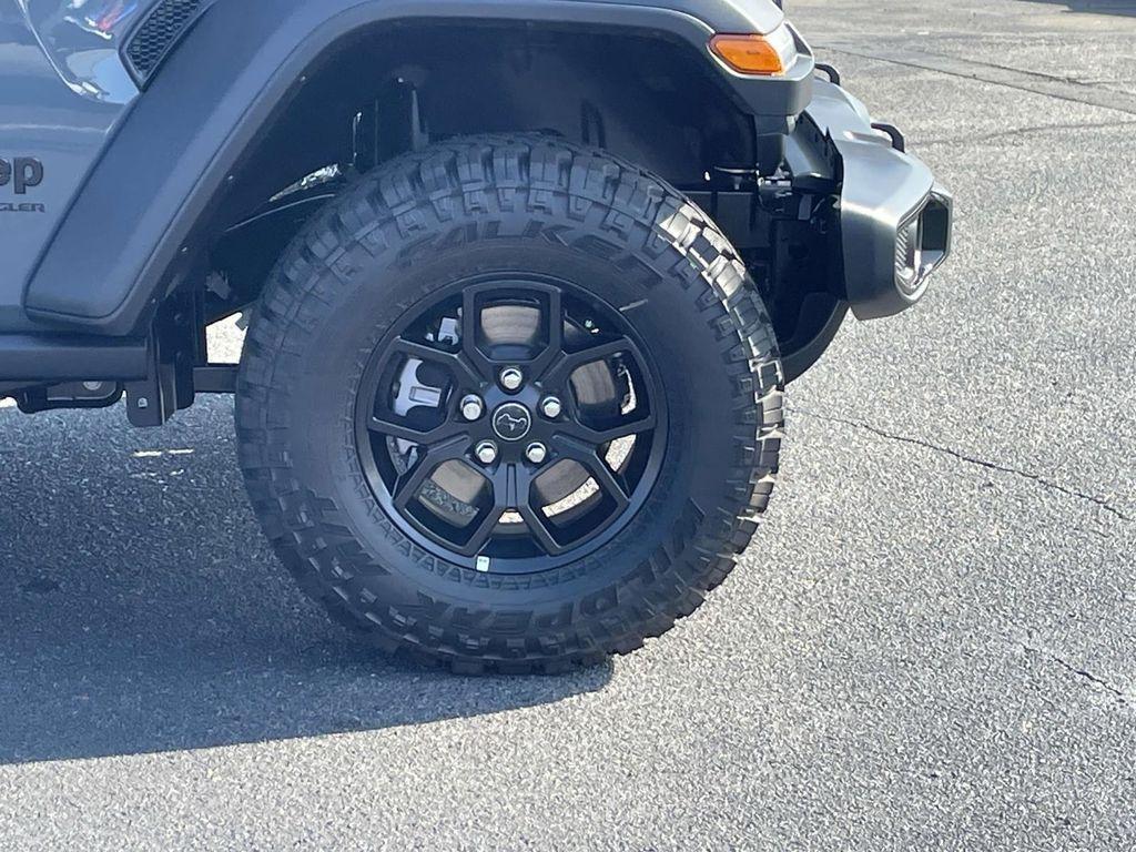 new 2025 Jeep Wrangler car, priced at $49,960