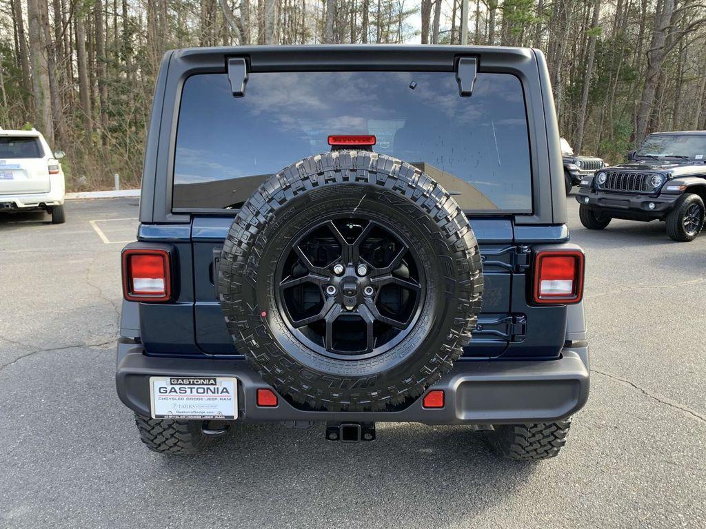 new 2025 Jeep Wrangler car, priced at $46,775