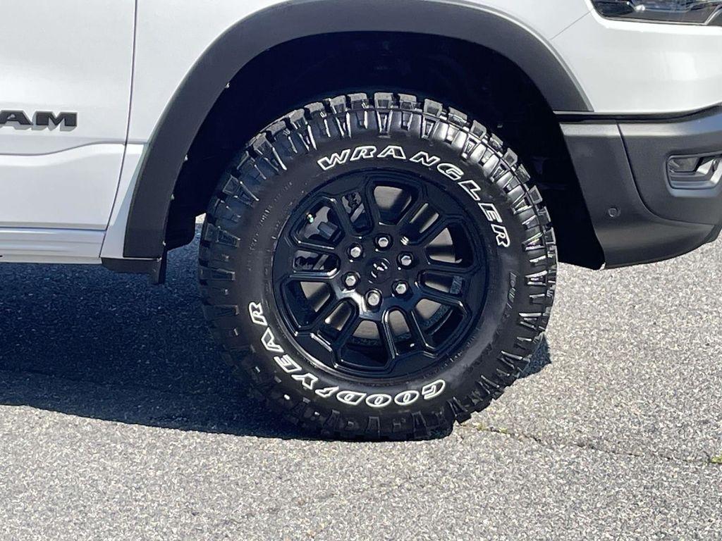 new 2025 Ram 1500 car, priced at $58,009
