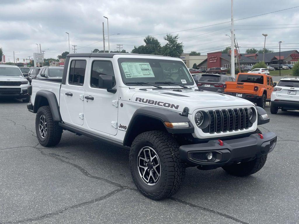 new 2025 Jeep Gladiator car, priced at $49,835