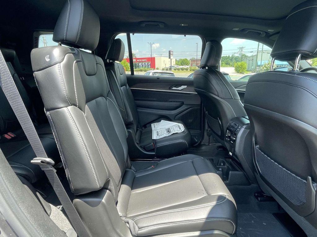new 2025 Jeep Grand Cherokee L car, priced at $47,995