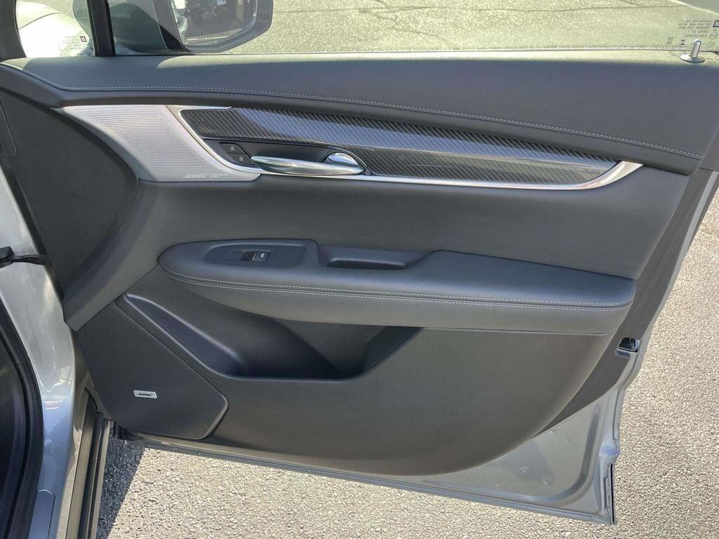 used 2024 Cadillac XT6 car, priced at $47,500