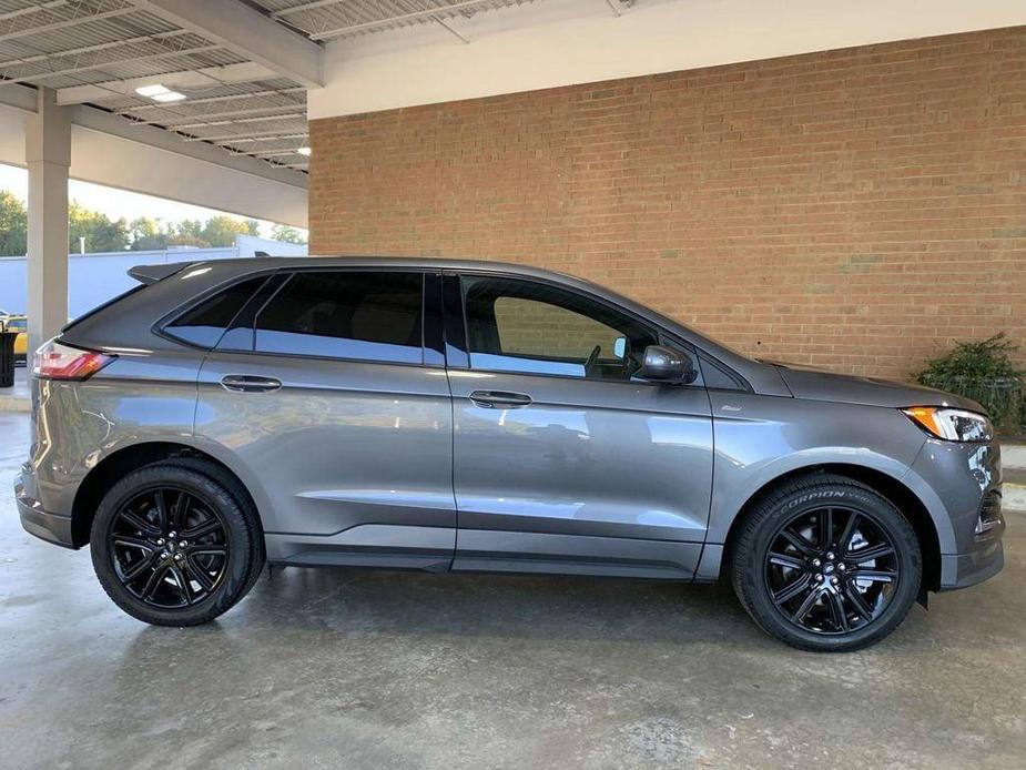 used 2023 Ford Edge car, priced at $30,500