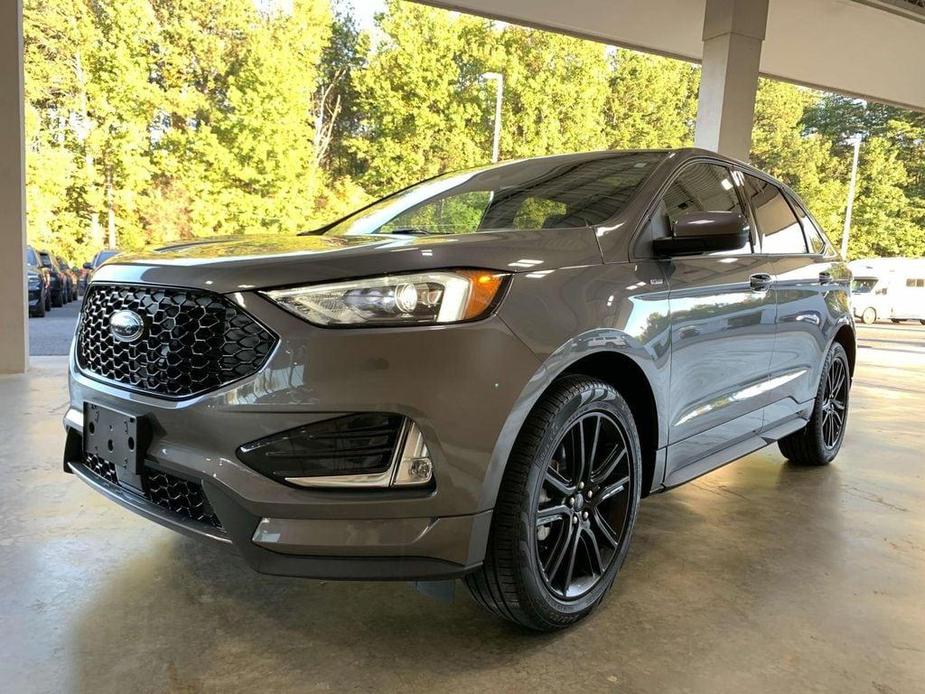 used 2023 Ford Edge car, priced at $30,500