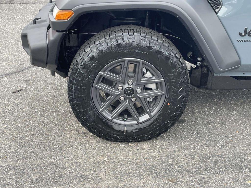 new 2026 Jeep Wrangler car, priced at $45,885