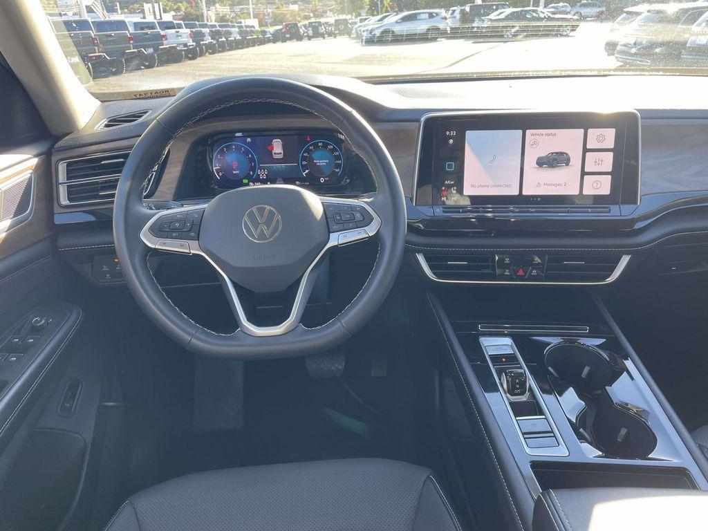 used 2024 Volkswagen Atlas car, priced at $30,405