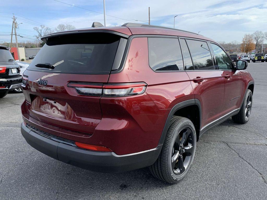 new 2025 Jeep Grand Cherokee L car, priced at $41,925