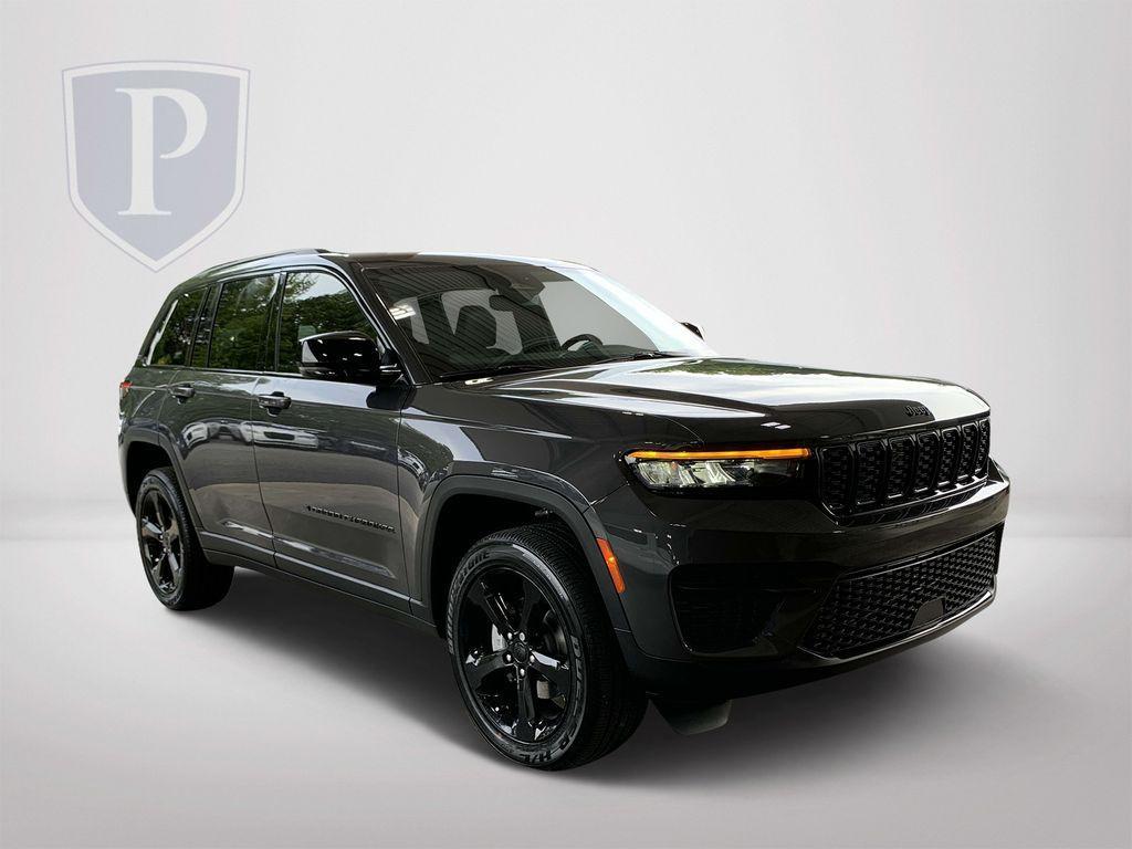 new 2025 Jeep Grand Cherokee car, priced at $41,675